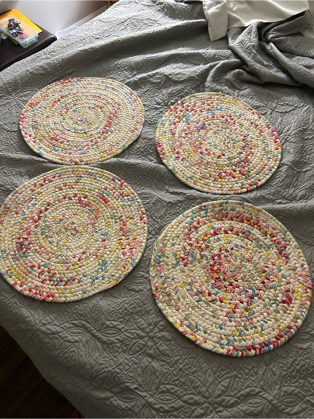 The Pioneer Woman Sweet Rose Braided Placemat .. Set Of Four.